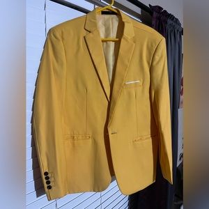 Men suit jacket. Size Large. No Brand. Jacket fits amazing